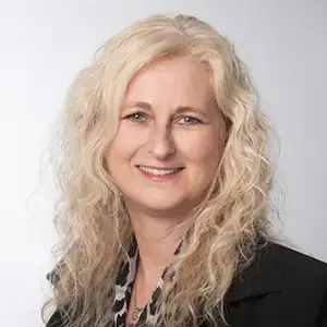 Portrait von Britta Czichowski - Steuerfachangestellte.